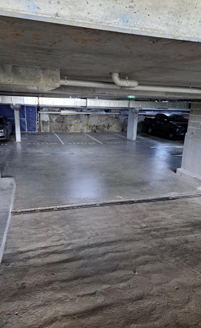 Mascot - Secure Undercover Parking Near Domestic Airport (15 min walk)