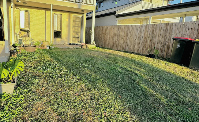 Front Yard Parking Space 24/7 Access (Moorooka)