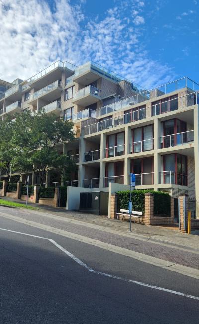 Lock-up Garage near North Sydney/Crows Nest