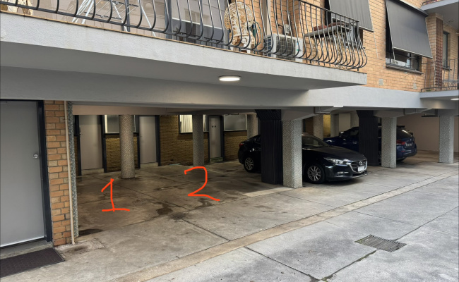 Great spacious undercover parking space South Yarra