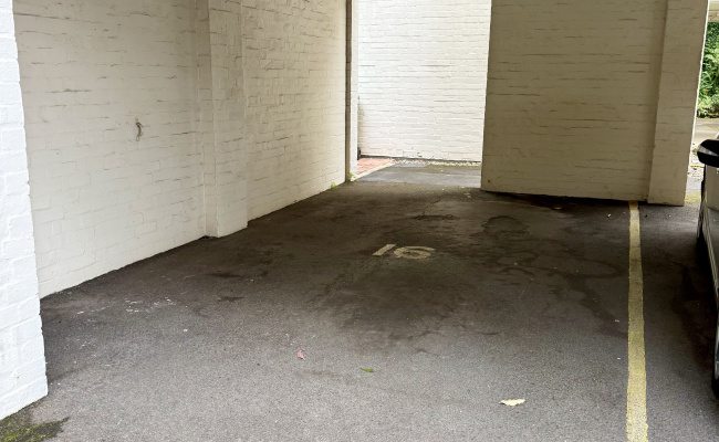 Convenient Undercover Car Space (short walk to shops and transport)