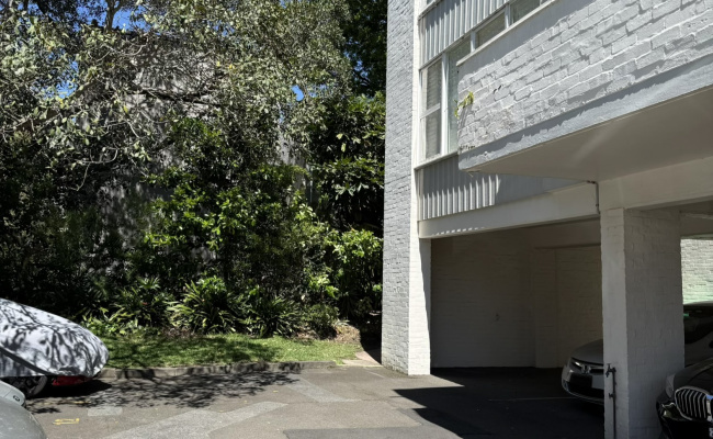 Convenient Undercover Car Space (short walk to shops and transport)