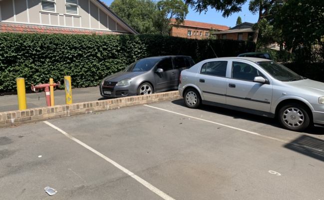 Great parking in Cammeray close to North Sydney