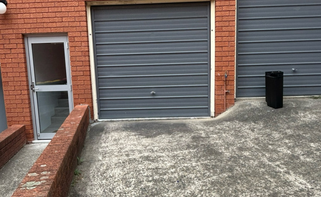Parking space and storage in Bondi Beach