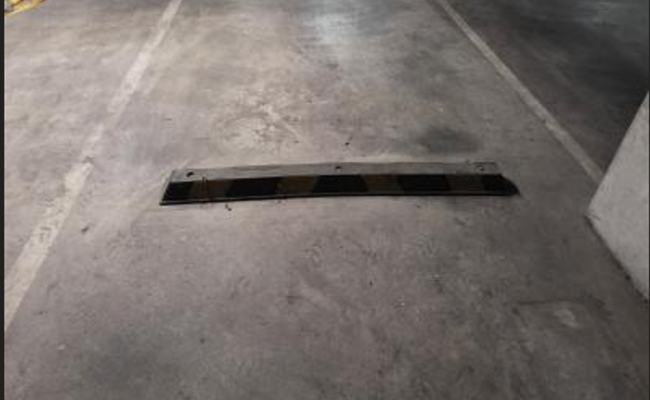 Parking Space in Melbourne CBD / walking distance to Southern cross station (2 mins)