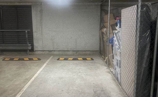 Rose Lane 7005Z Indoor Parking near Southern Cross
