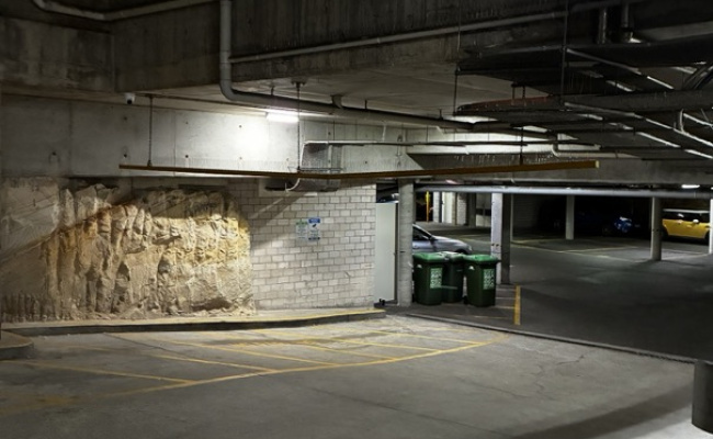 Great Garage Space in Chippendale Close to Broadway