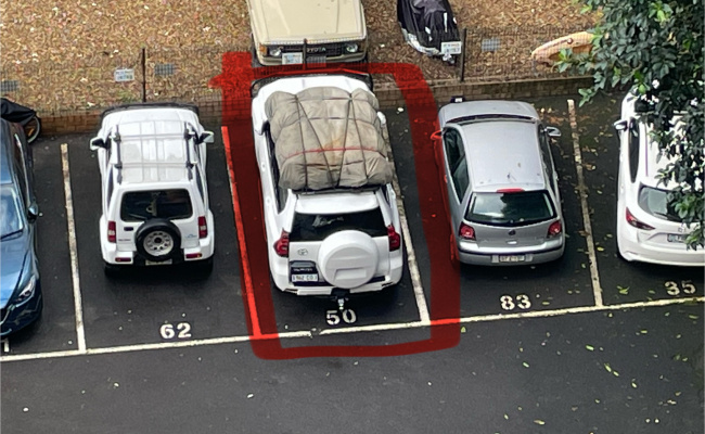 Great parking space in Elizabeth bay