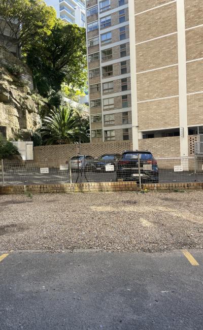 Great secure parking space in Elizabeth Bay - 5min walk from Kings cross station