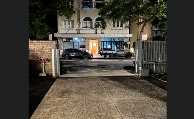 Elizabeth Bay - 24/7 Secure Parking just 5 Minute Walk to Kings Cross Station!