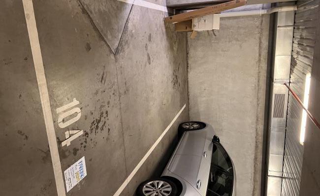 Parking space Rosslyn/Spencer st near Flagstaff & Southern Cross