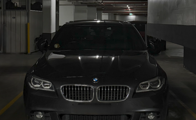 Great Parking near Airport (with pickup and drop off)