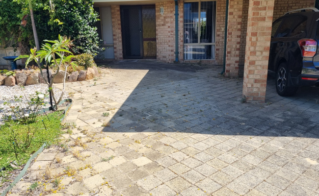 Cozy parking in Joondalup