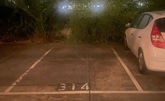 Prime Parking Paradise minutes from CBD! Hassle-Free Parking next to Monash University Parkville