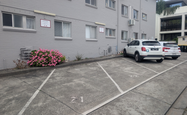 Outdoor lot parking on Ruabon Road in Toorak Victoria Outdoor lot parking on Ruabon Road in Toorak Victoria