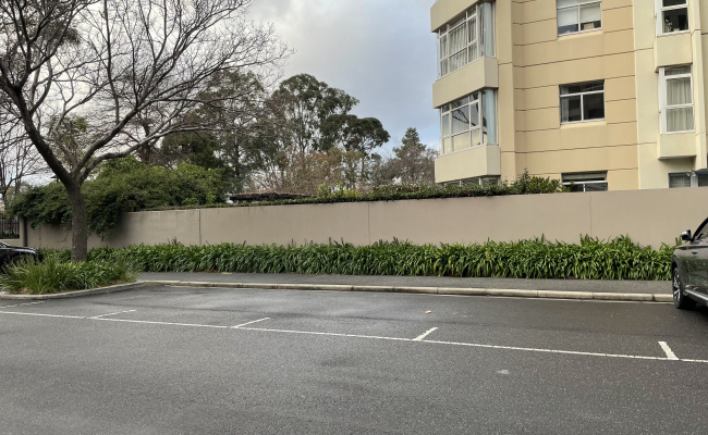 Great parking space near St Kilda Road