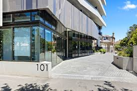 Great Parking right next to Freeway entrace, Ongoing  ST KILDA ROAD (PUNT ROAD)
