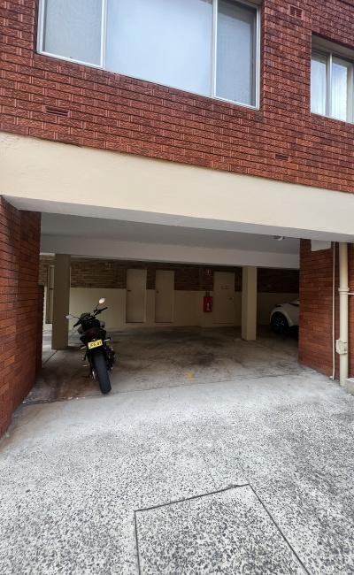 Kensington - Easy Access Undercover Parking Near Anzac Parade 