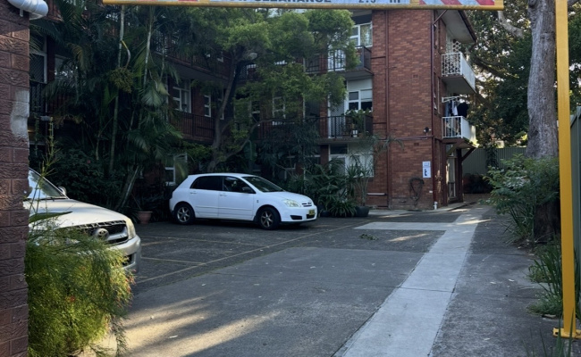 Unit 20, 3-5 school parade Marrickville - near dulwich hill station