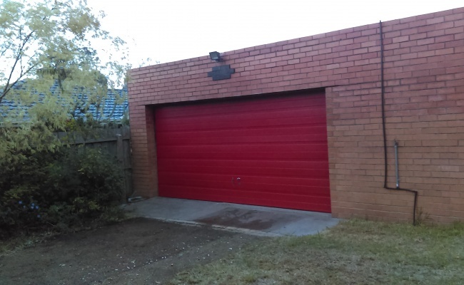 LARGE DOUBLE GARAGE FOR RENT 140m3