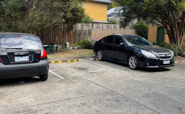 Safe parking space in the heart of Northcote
