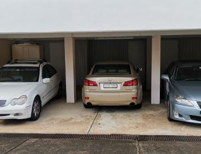 Wollstonecraft - Covered Car Parking close to Train Station