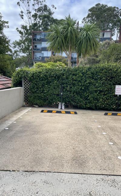 Parking space available near central crows nest