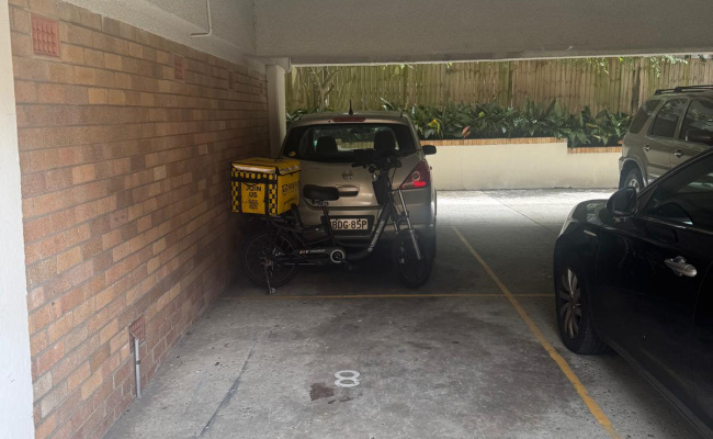 Covered parking space close to Bondi Beach