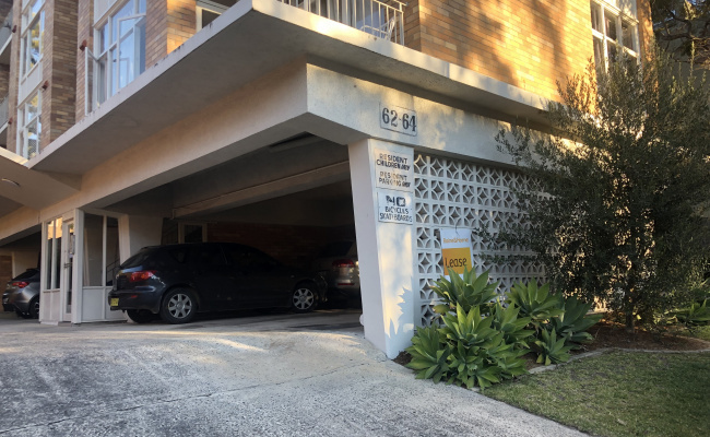 Covered parking space minutes from Bondi beach!