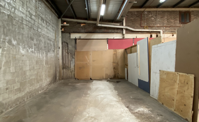 Shared Warehouse Space in Botany with Amenities
