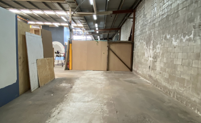Shared Warehouse Space in Botany with Amenities