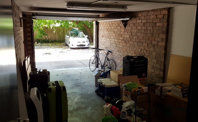 Garage 300m to Bondi Beach