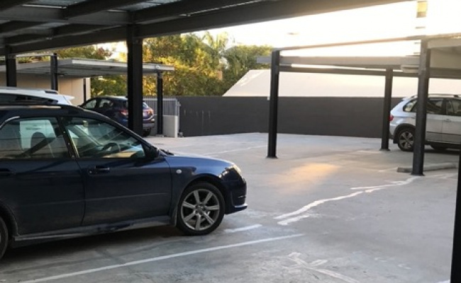 Great Parking Space Near Businesses in Newstead, Teneriffe & Fortitude Valley