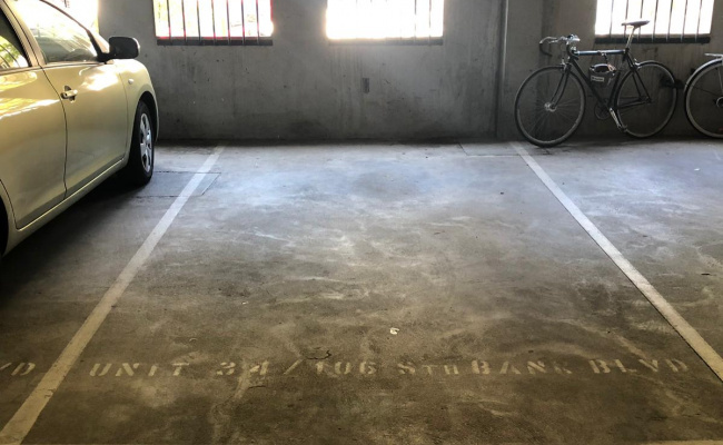 24/7 secured parking space near CBD