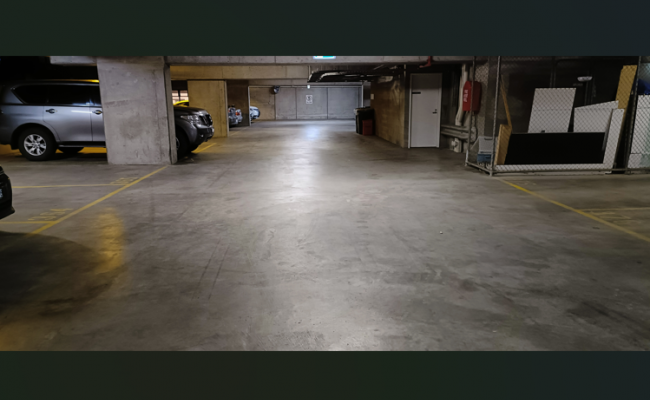 Melbourne - Great Parking opposite to Southern Cross Station