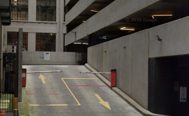 This indoor lot parking space is located in the middle of the CBD (Melbourne) Spot #212