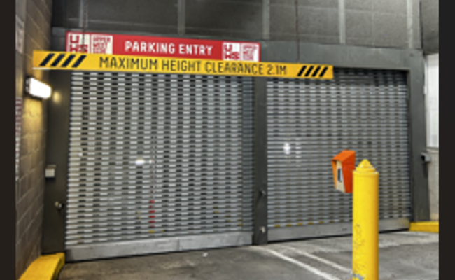 Parking space available (220 Spencer Street)