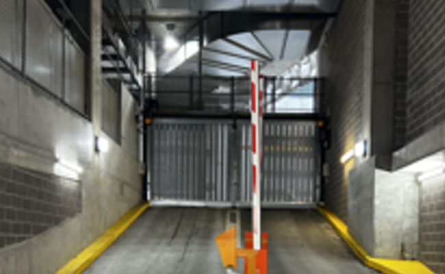 Parking space available (220 Spencer Street)