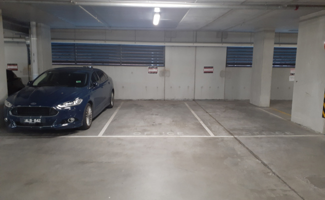 West Melbourne - Secured Undercover Parking in CBD Near Flagstaff Gardens #1