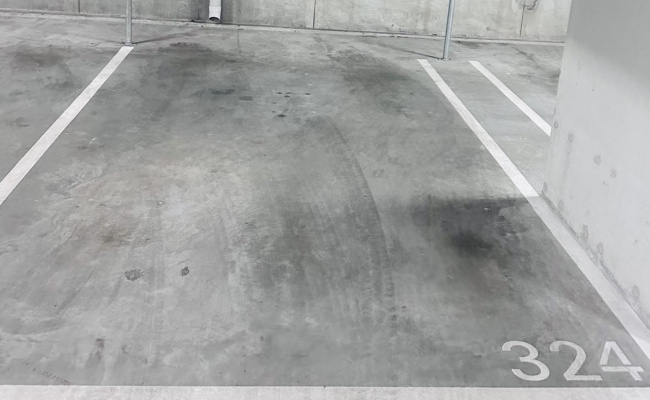 West Melbourne - Secure Parking close to Southern Cross Station