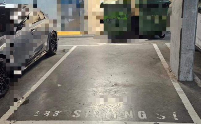 Lock up garage parking on Spring Street in Melbourne Victoria Lock up garage parking on Spring Street in Melbourne Victoria