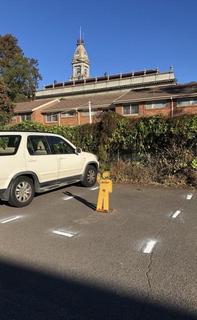 Great Parking space, short walk to Smith St and Brunswick St shops and Restaurants.