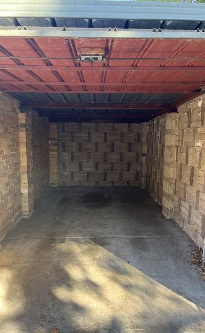 Large, undercover and secure lock up garage in heart of Camberwell