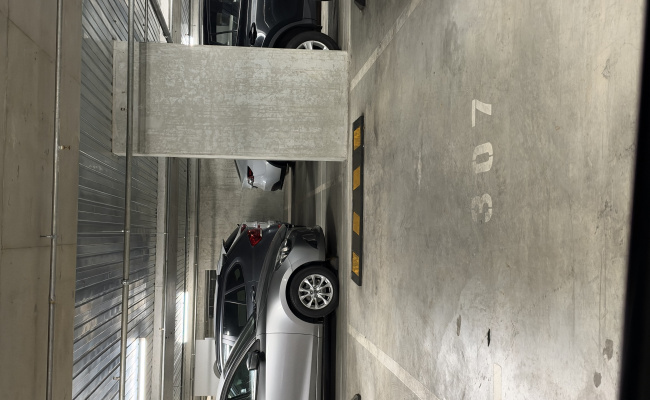 Fantastic Location Near CBD, Albert Park & South Yarra & Secure Underground Parking