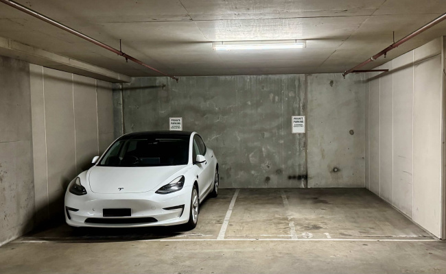 Secure Underground Car Park Near St Kilda Rd, Fitzroy Street, Trams 3, 16, 67
