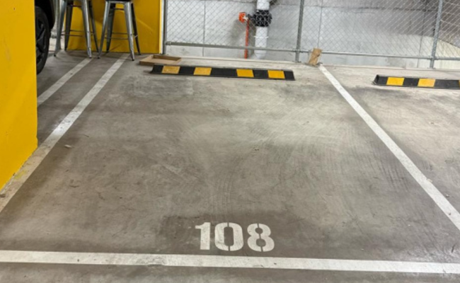 CAR PARKING SPACE FOR LEASE, Near North Melbourne Station
