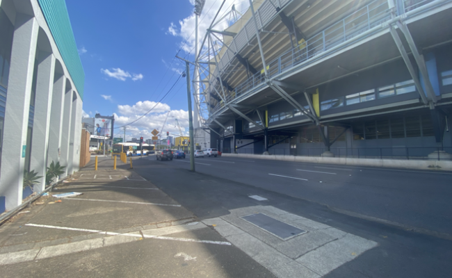 AFFORDABLE & CONVENIENT MONTHLY PARKING WOOLLOONGABBA