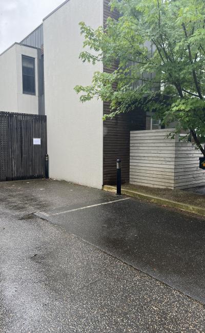 Richmond - Great Outdoor Parking Near Tram Station