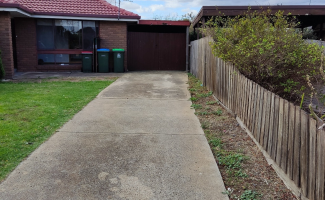 Quiet, safe, and accessible parking front and backyyard.