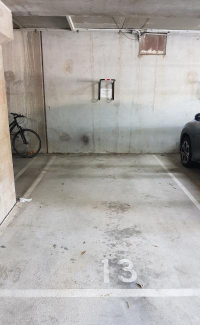 Great parking space near CBD